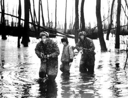 Кадр из фильма Иваново детство, 1962 год